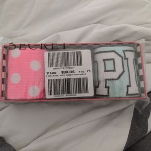 PINK Victoria's Secret Pack of tube socks 3pairs
